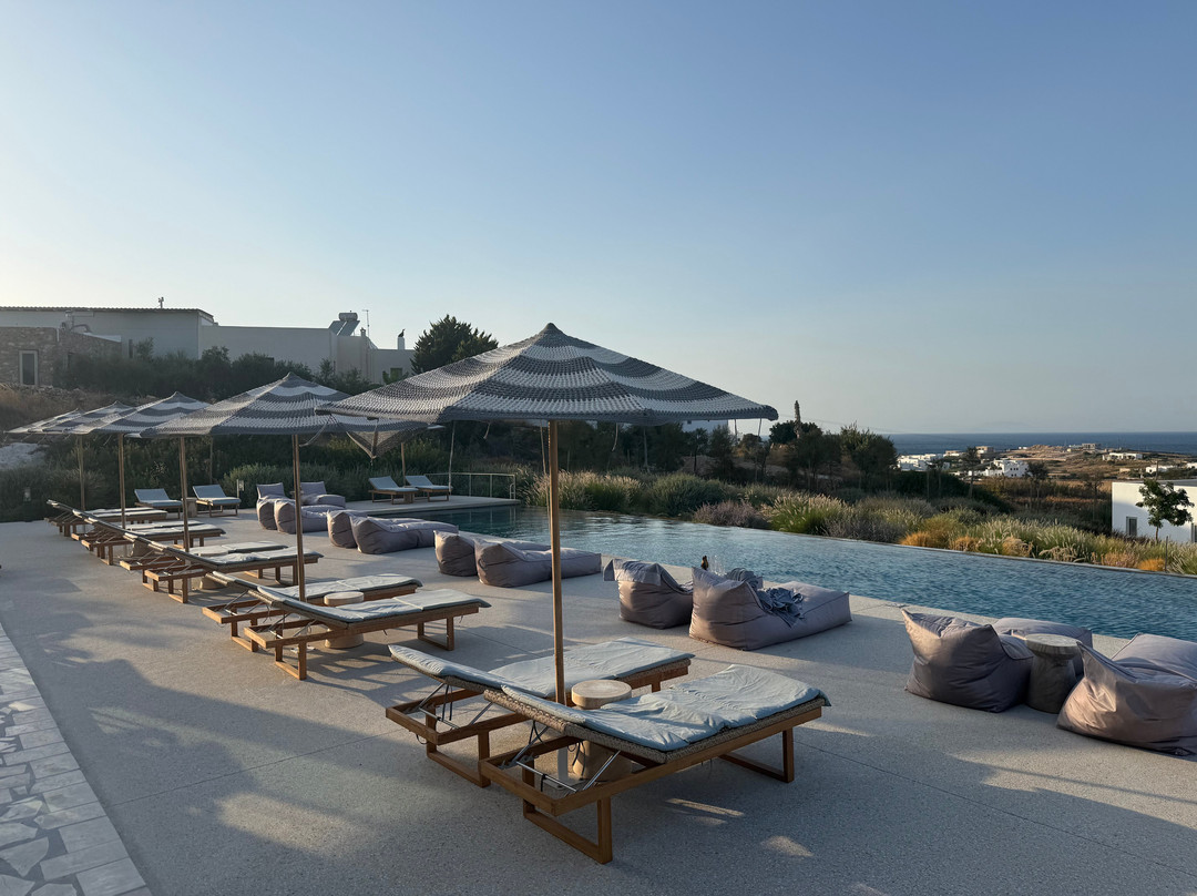 Ovea Paros
