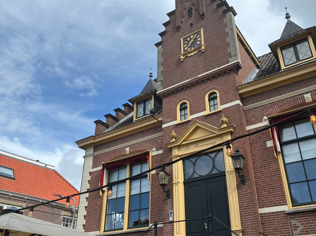 Voormalig raadhuis in Laren-Laren必去景点