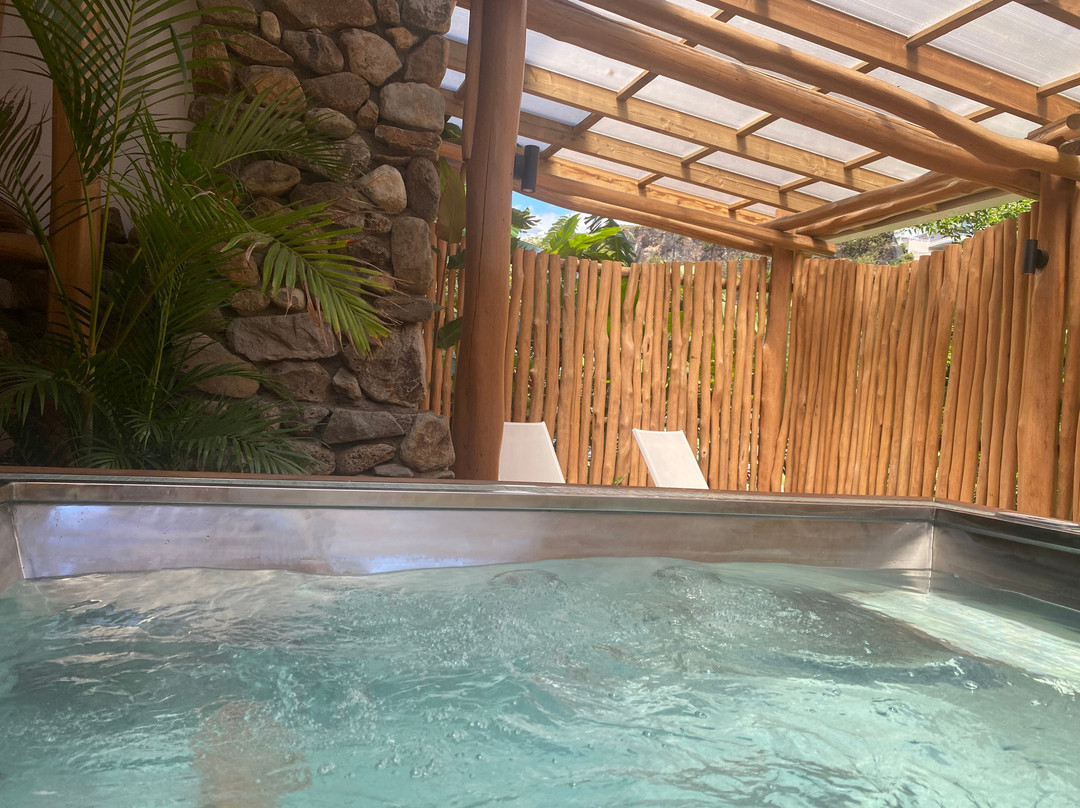 Moearii Polynesian Spa-法阿必去景点