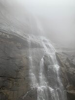Hickory Nut Falls Trail景点图片