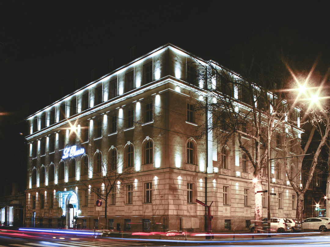 Hotel Le Premier