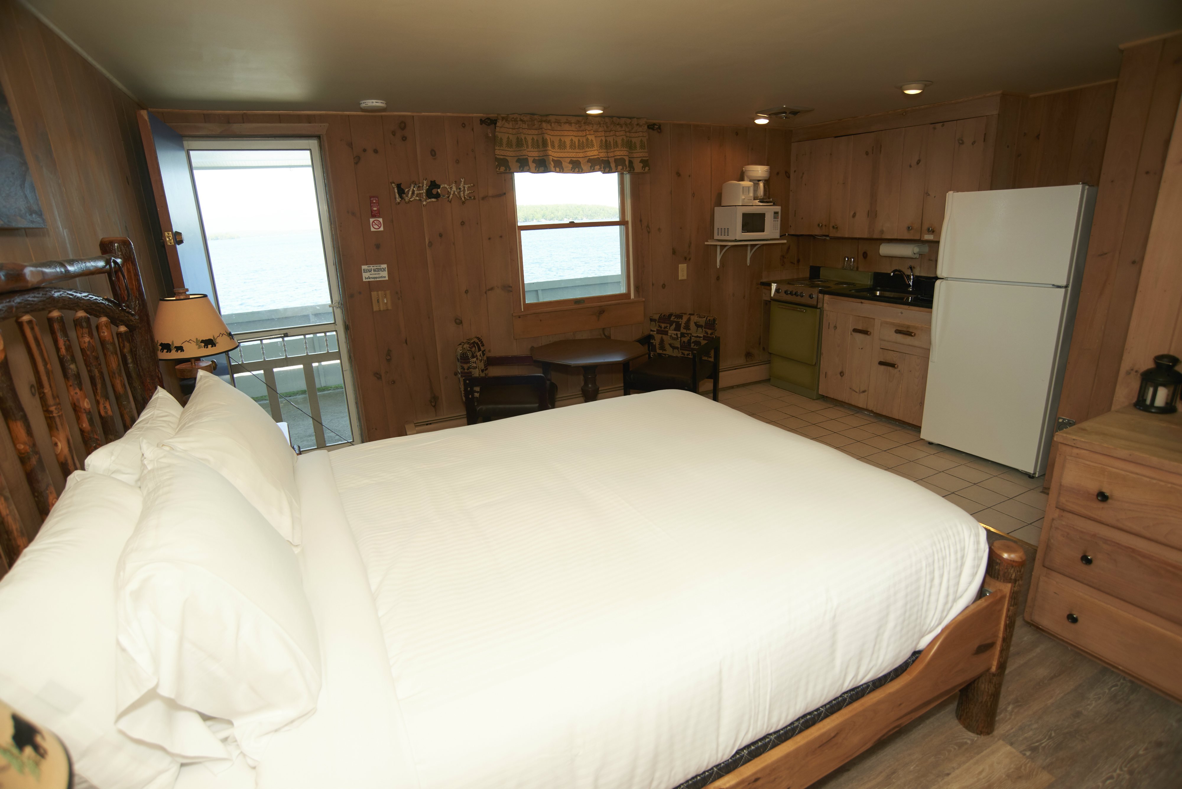 Belknap Point Inn-官方