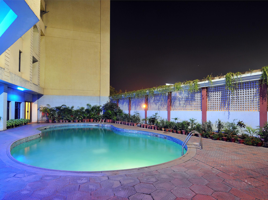 Hotel Celebration & Banquet