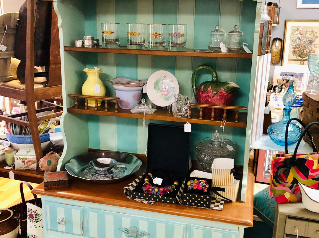 Mottville consignment & Emporium