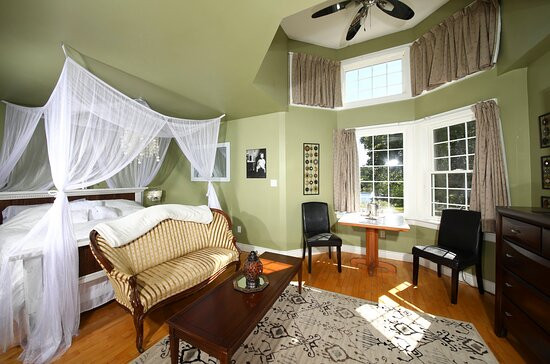 The Lookout Inn主图