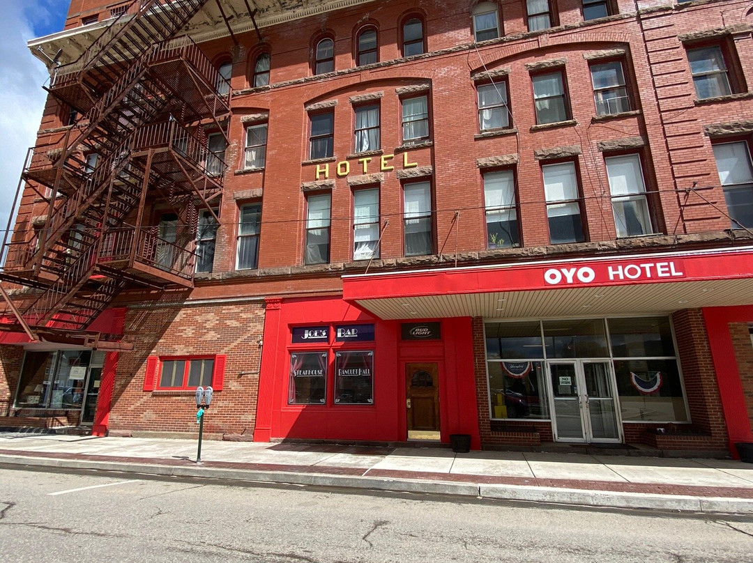 布拉德福德主街PA酒店