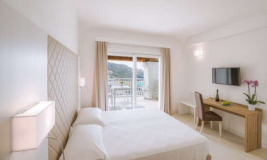 Moresco Hotel主图