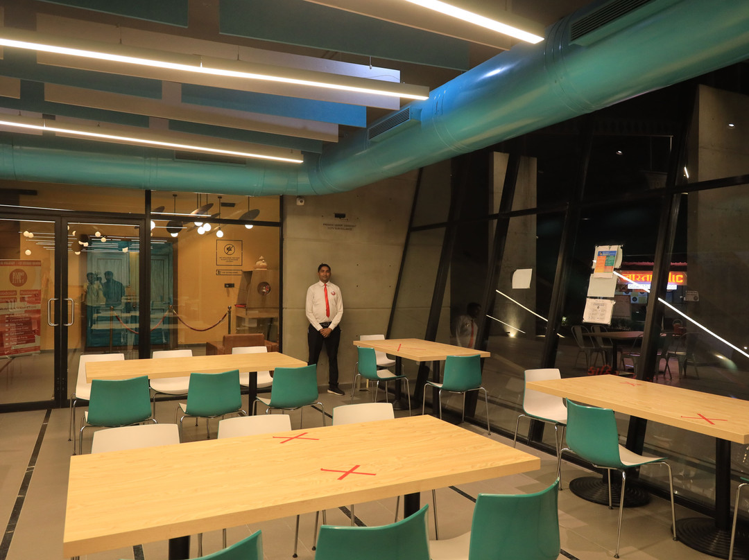 喜悦食品联合酒店