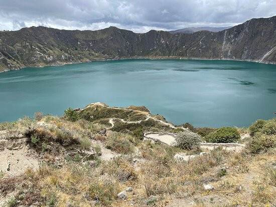 Sendero al Fondo del Crater-Quilotoa必去景点