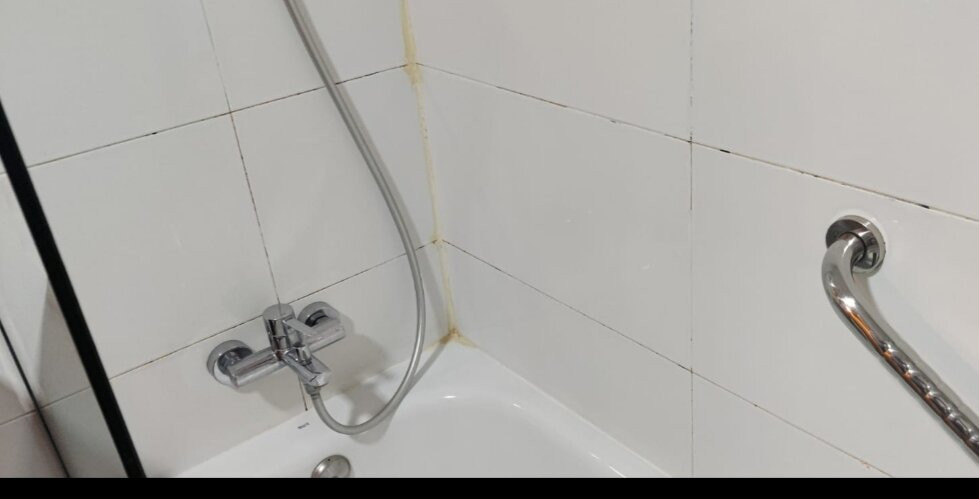 艾娜拉酒店主图