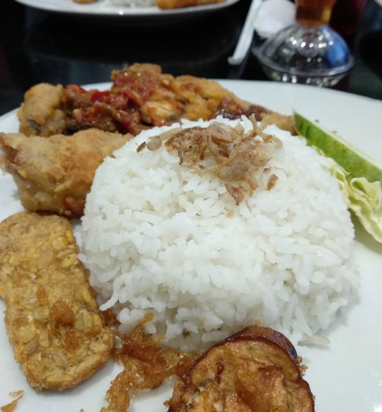 Seventeen Hotel主图