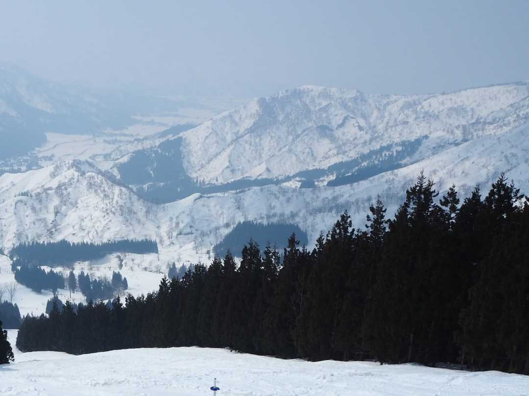 Muikamachi Hakkaisan Ski Resort