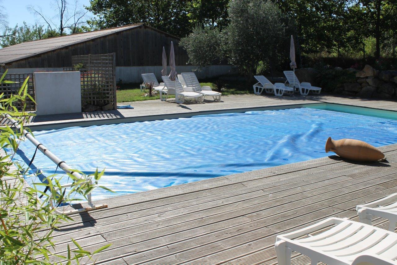 Le Relais de la Cavayère-泳池
