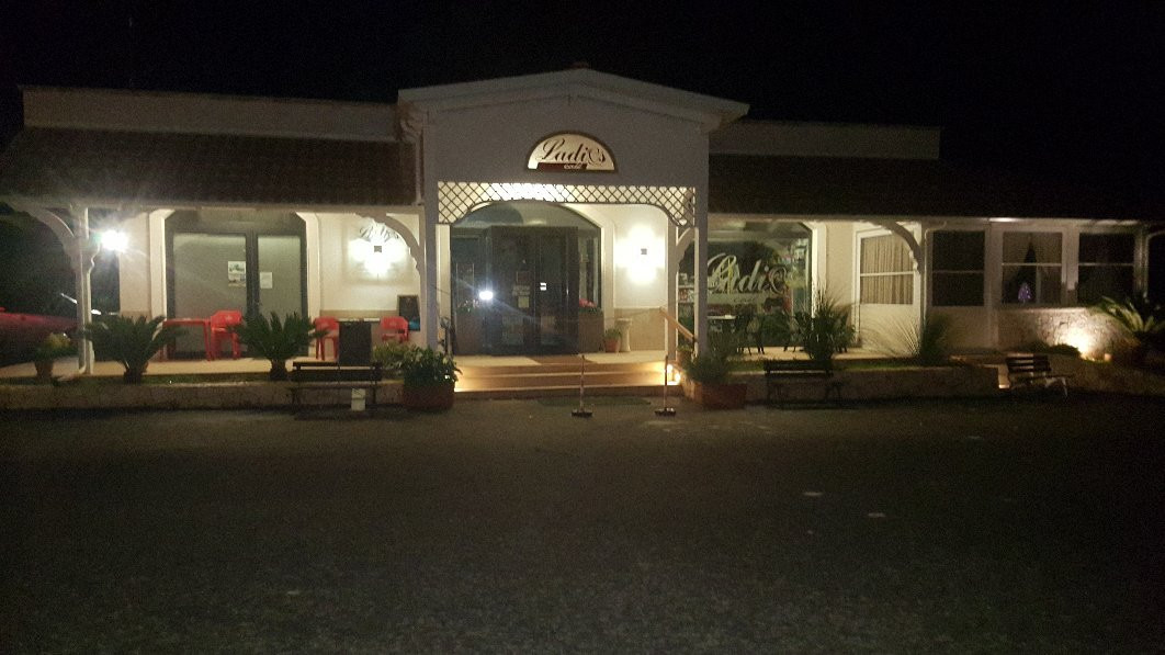 La Fica餐馆和美食-Ladies Cafe