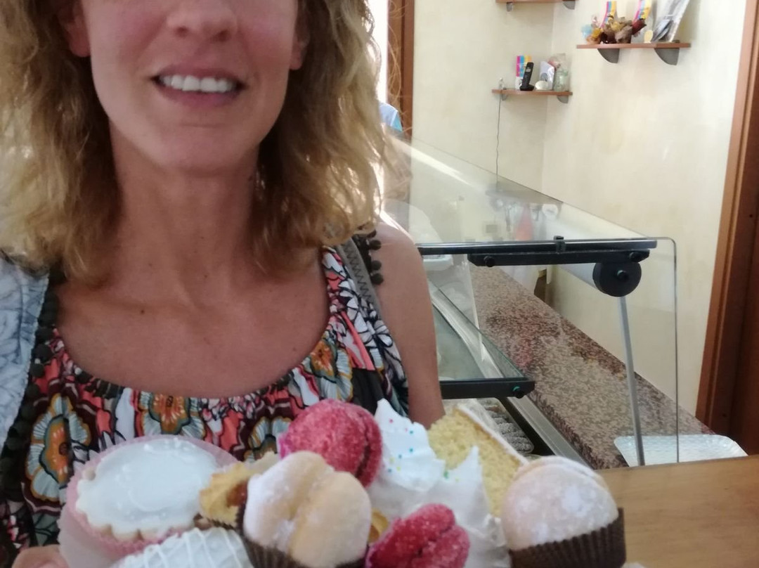 Bessude餐馆和美食-Pasticceria Del Corso Di Sechi Gavina EC Snc