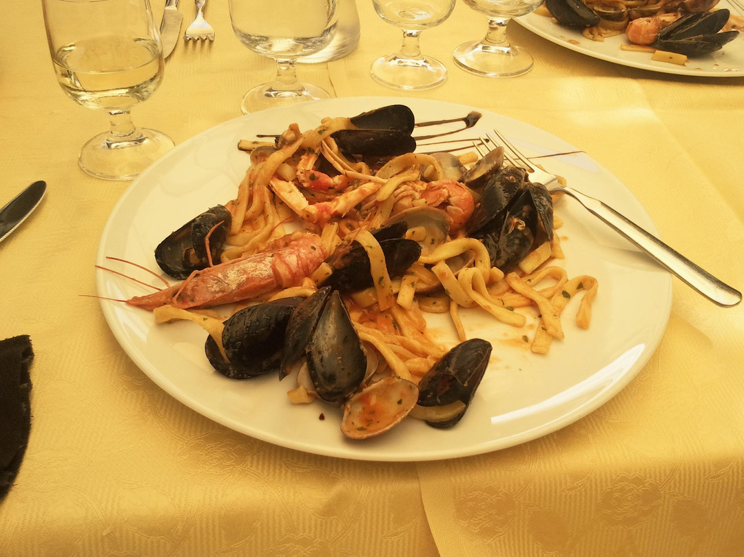 Cairo Montenotte餐馆和美食-Ristorante pizzeria La Grotta