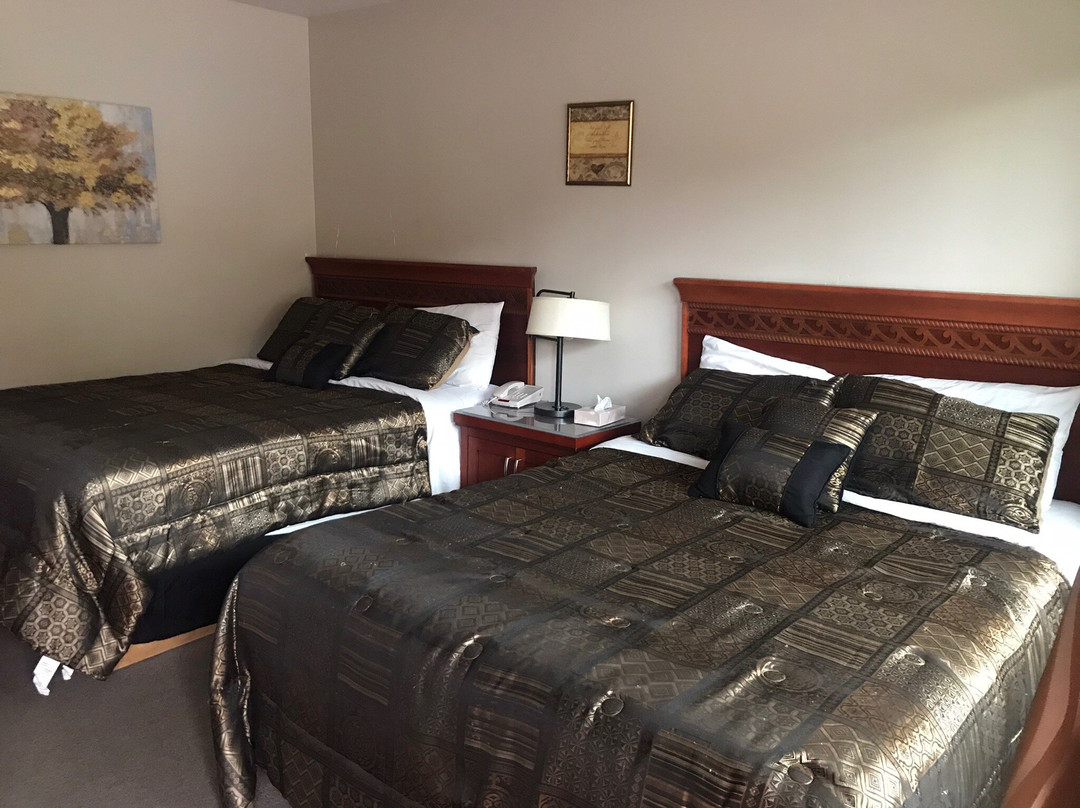 Rolling Hills Lodge主图