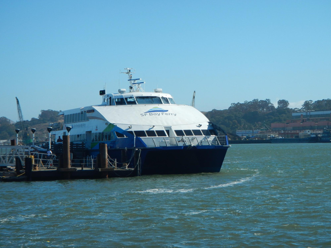 San Francisco Bay Ferry Vallejo Service景点图片