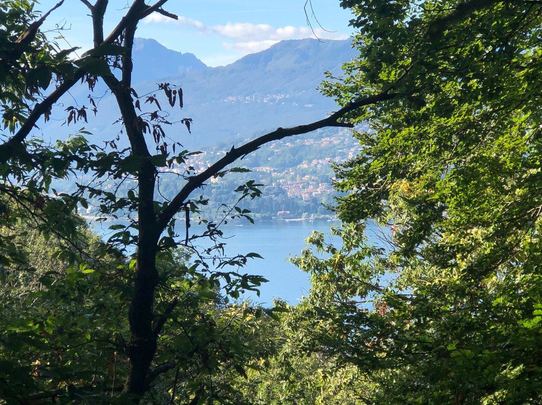 Sentiero del Piazzo-Laveno-Mombello必去景点