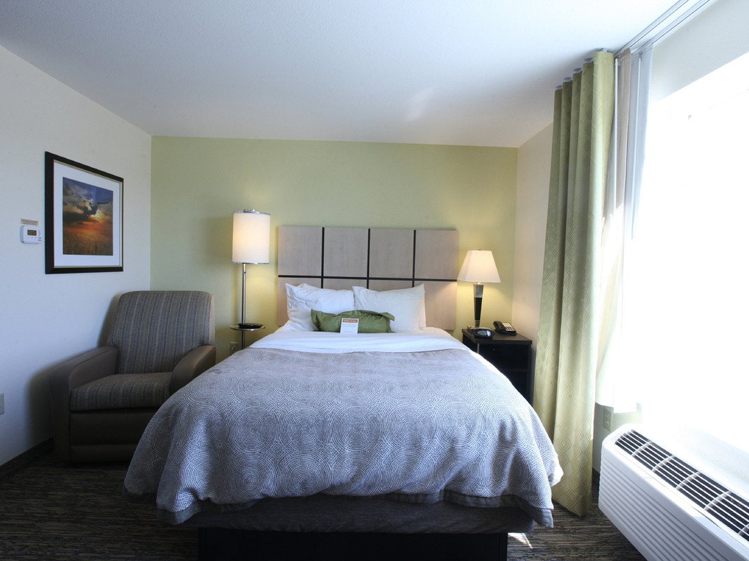 Candlewood Suites St. Joseph By IHG主图