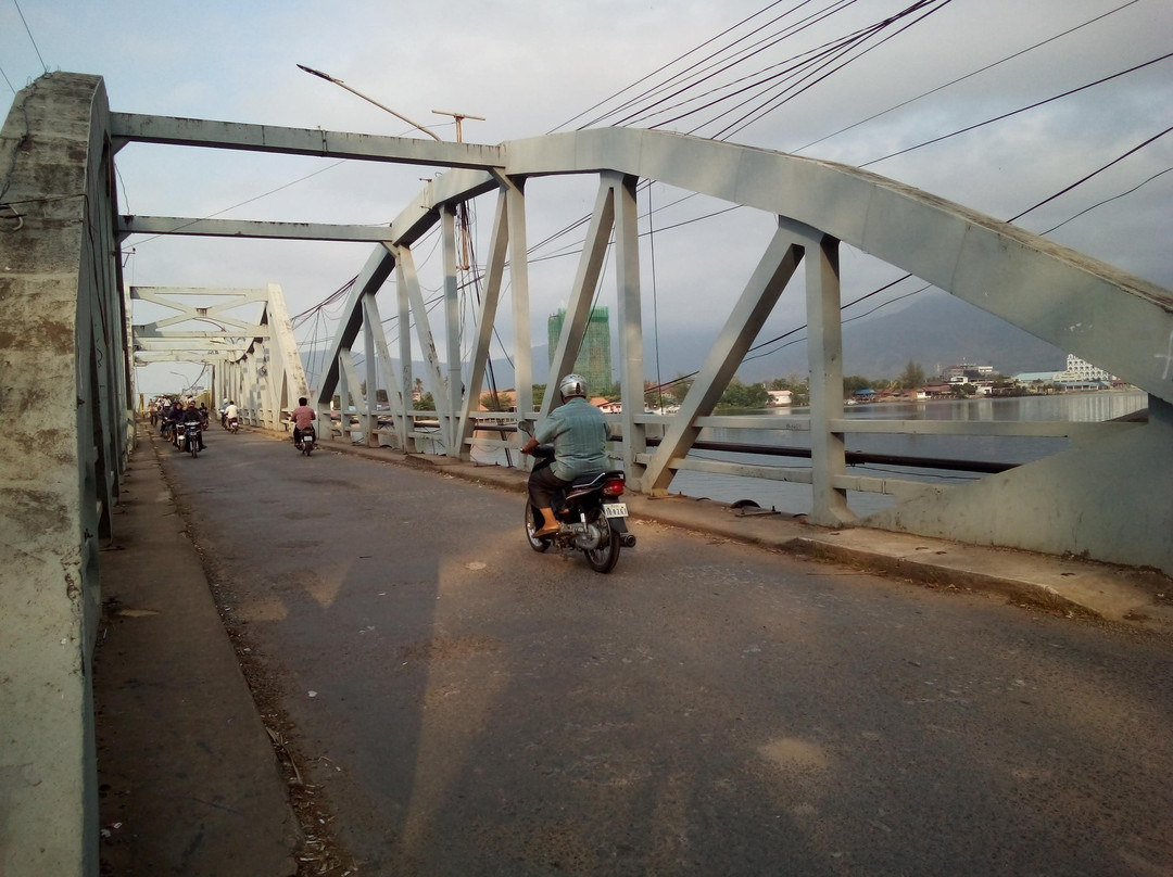 Old Bridge-贡布必去景点