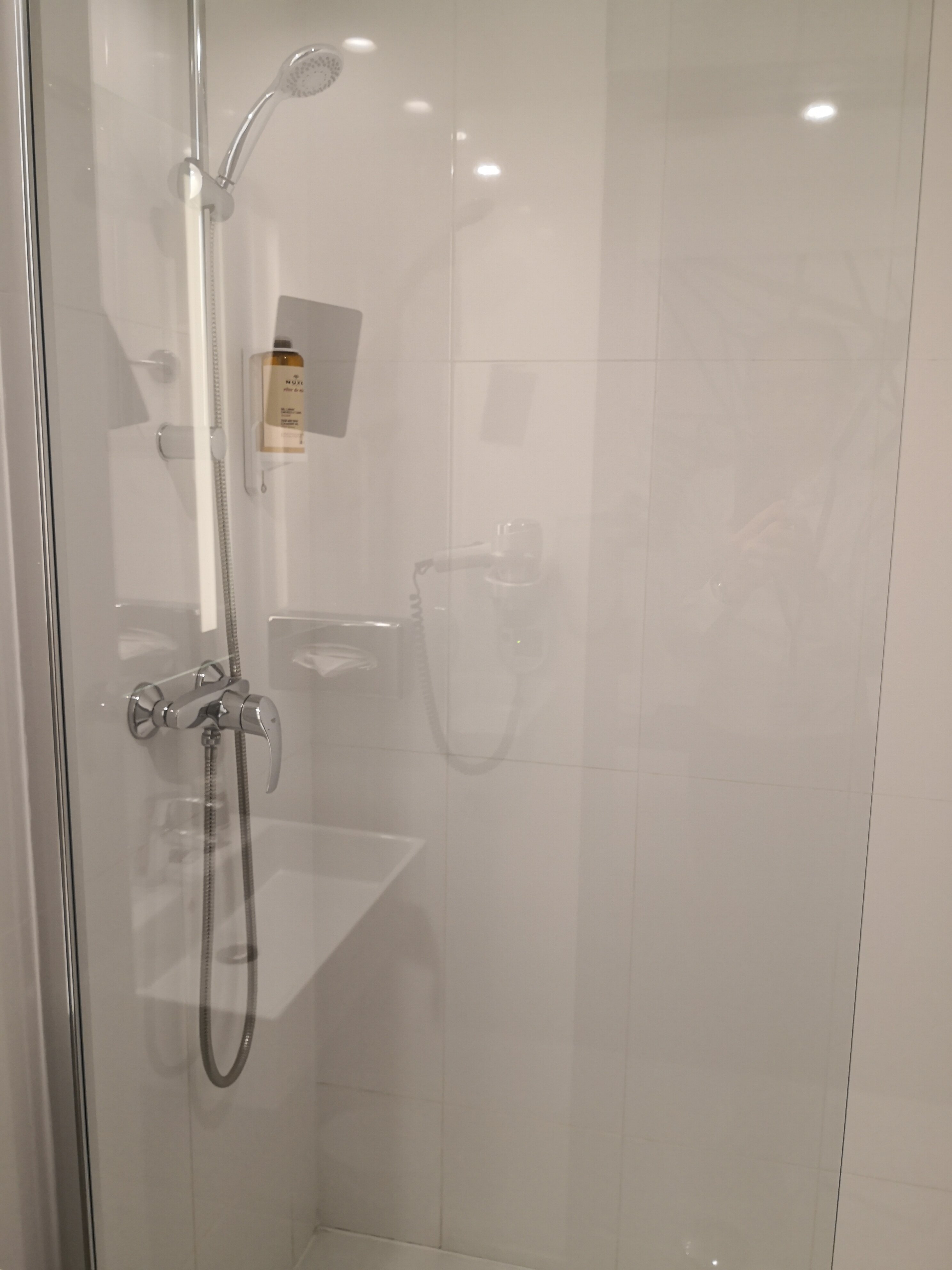 Mercure Paris Parc Des Expositions-浴室