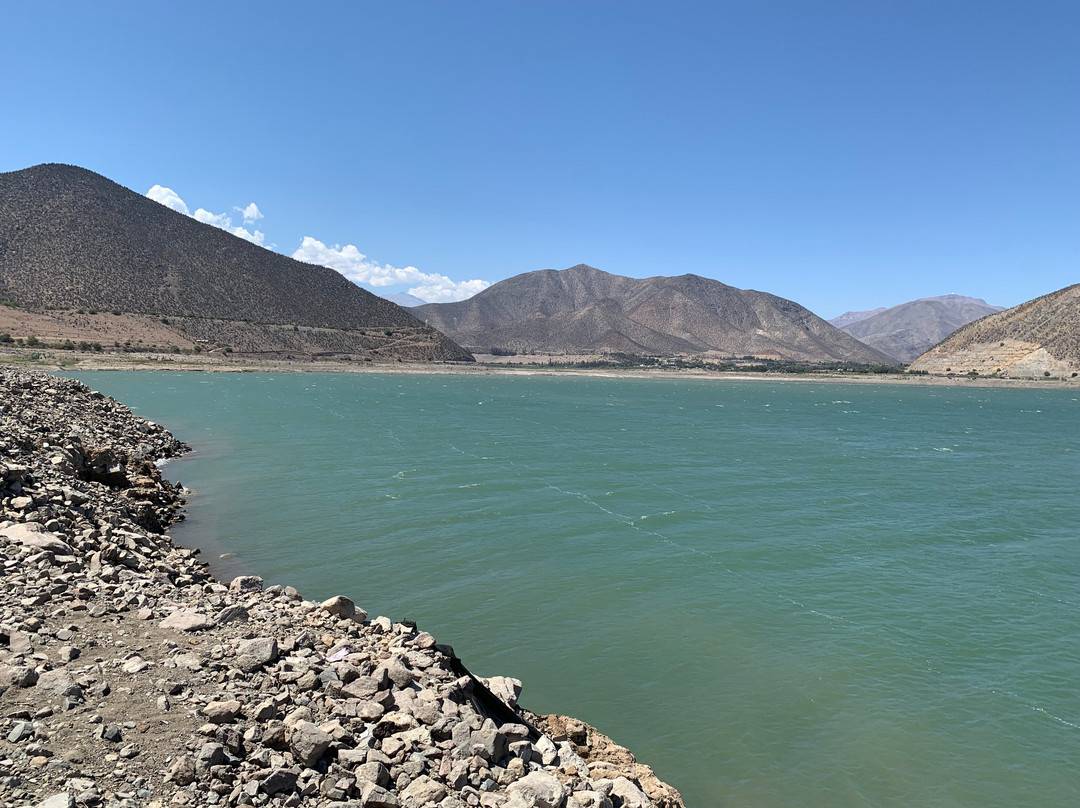 Embalse Puclaro-Vicuna必去景点