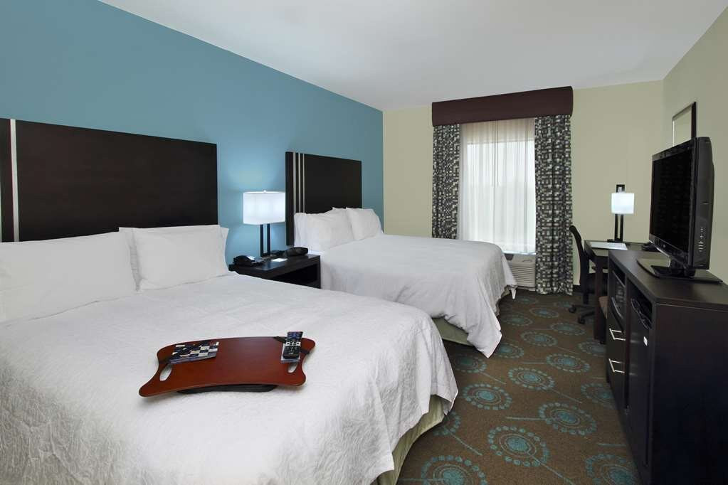 Hampton Inn Beeville主图