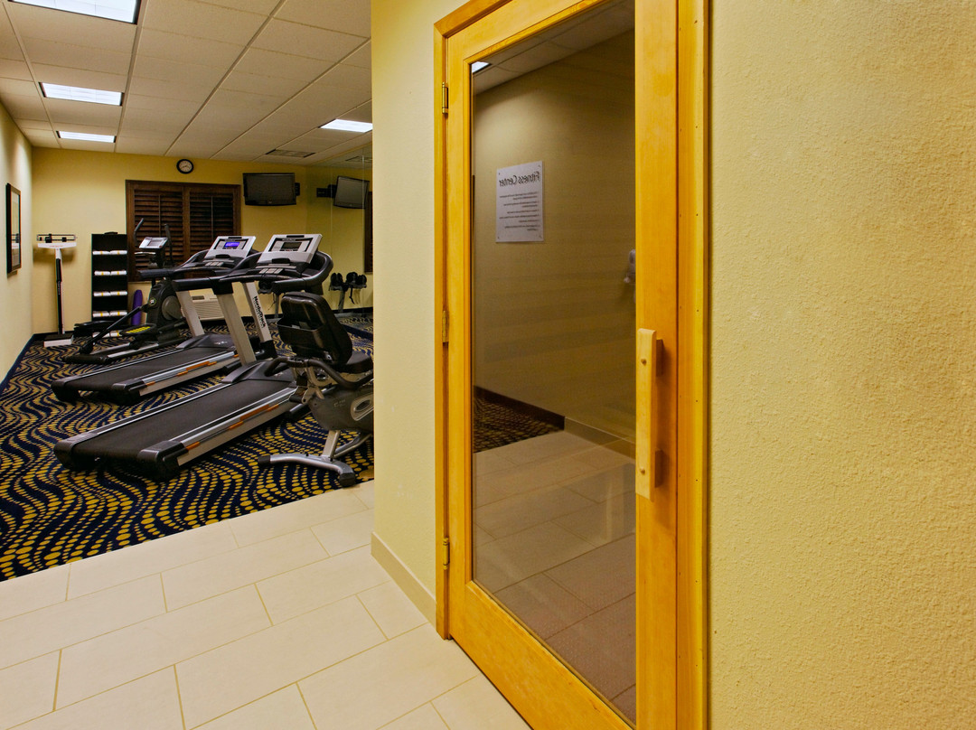 Holiday Inn Express & Suites Weatherford By IHG主图