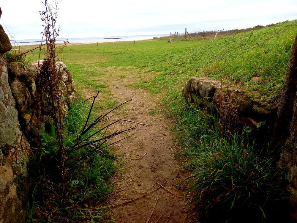 Les Pierres Plates-Locmariaquer必去景点