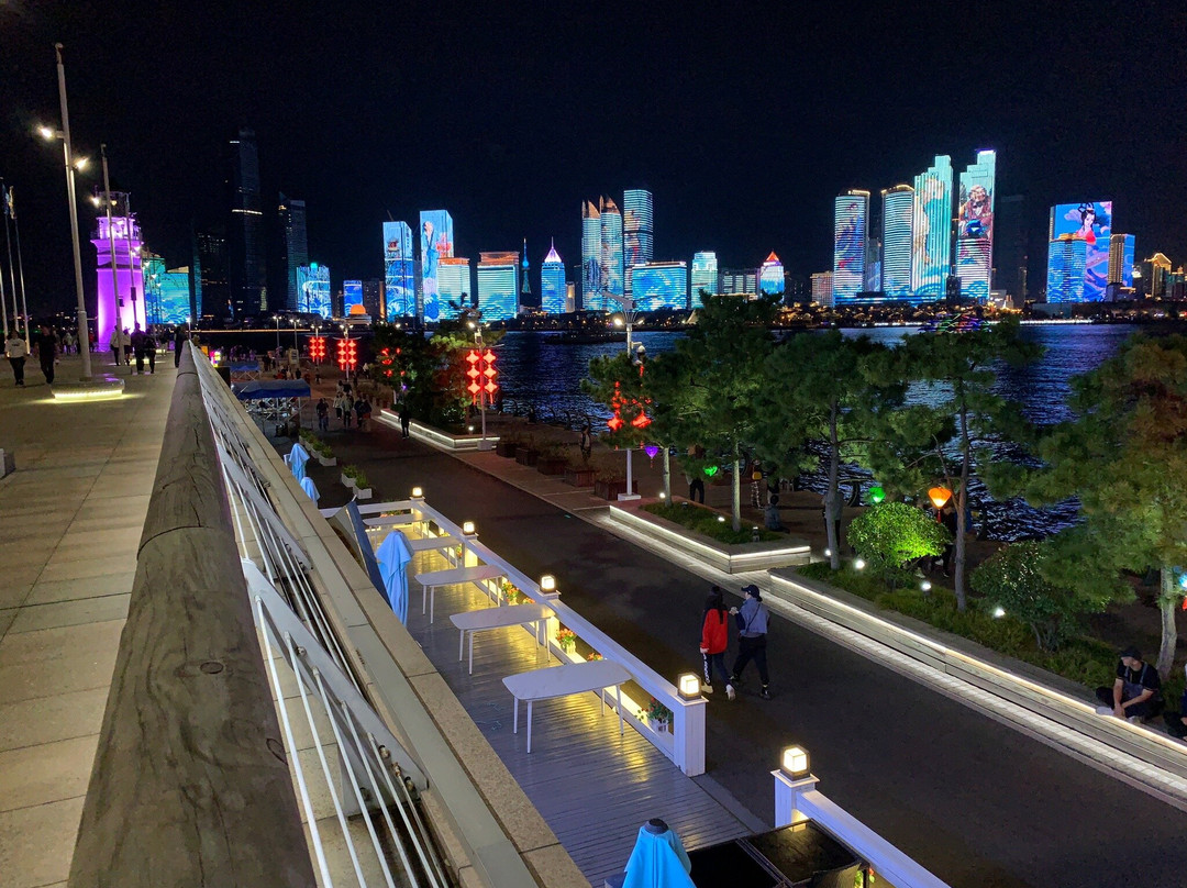 青岛情人坝酒吧街-青岛市必去景点