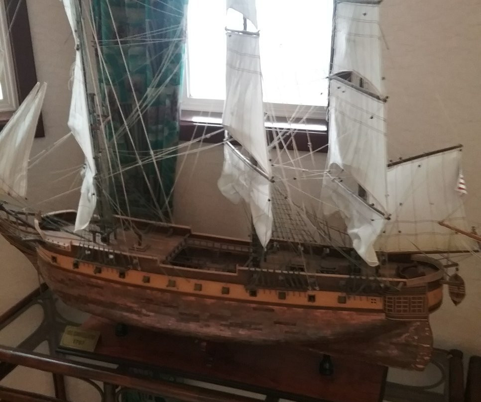 海洋海岸旅馆&套房酒店主图