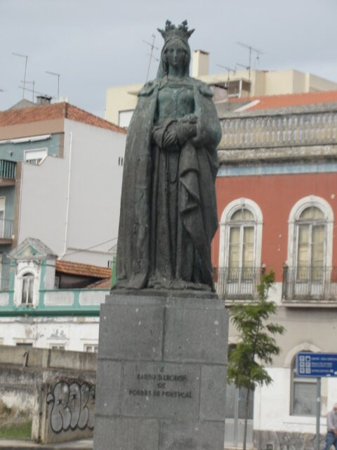 Estatua da Rainha D.Leonor景点图片
