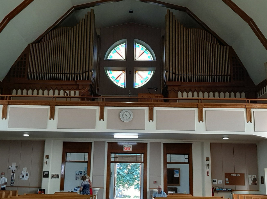 Église Du Précieux-sang-de-notre-seigneur-jésus-christ-圣亚森特必去景点