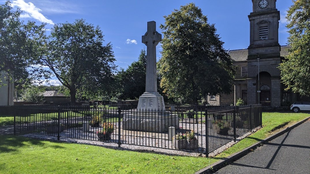 Lochwinnoch War Memorial景点图片