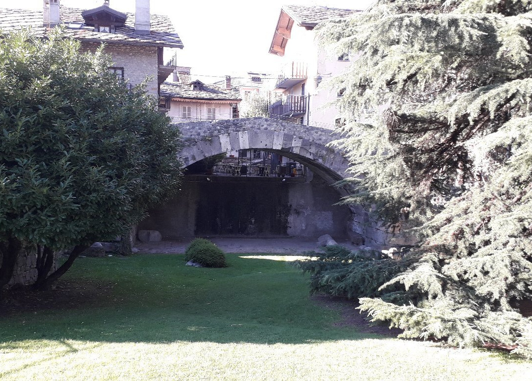 Ponte Romano-奥斯塔必去景点