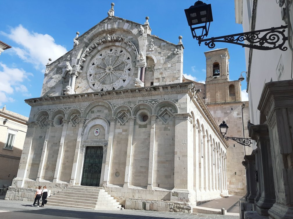 Cattedrale di Troia-Troia必去景点