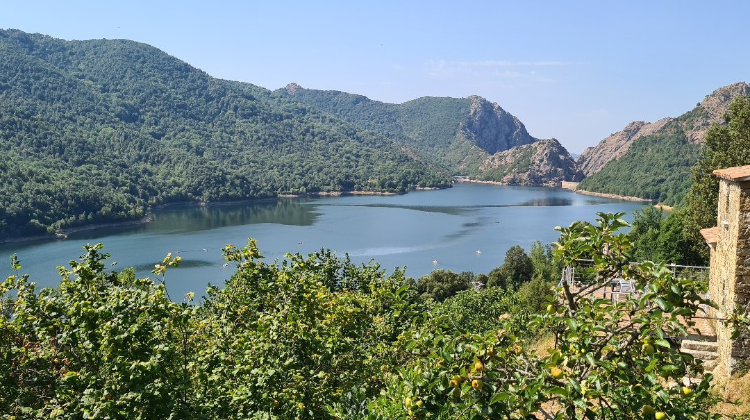 Lac de Tolla景点图片