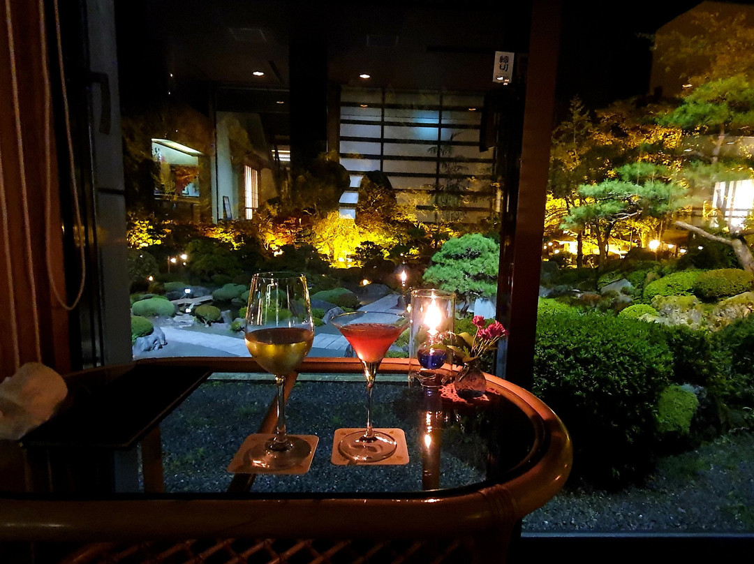 钟山苑酒店主图