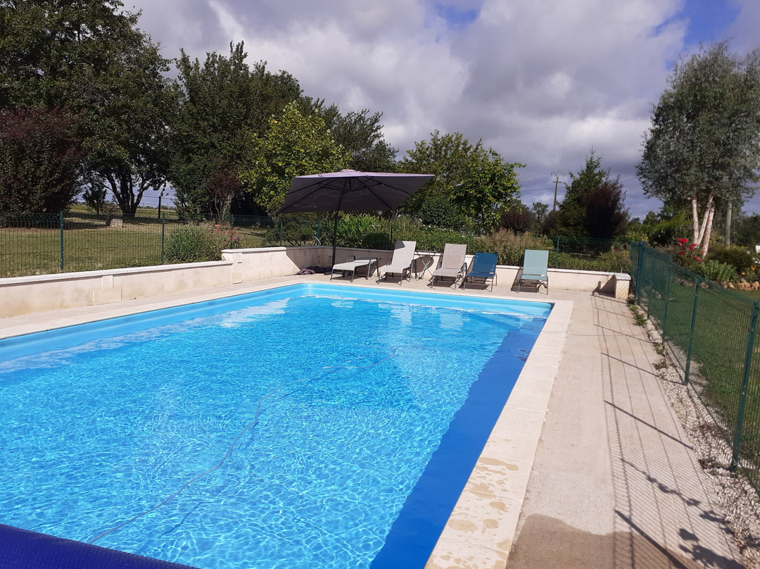 Le Domaine Du Pompinaud主图