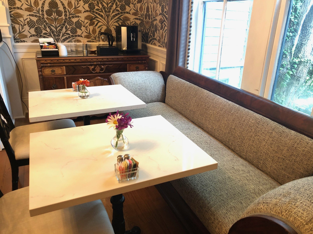 The Aerie Bed & Breakfast主图