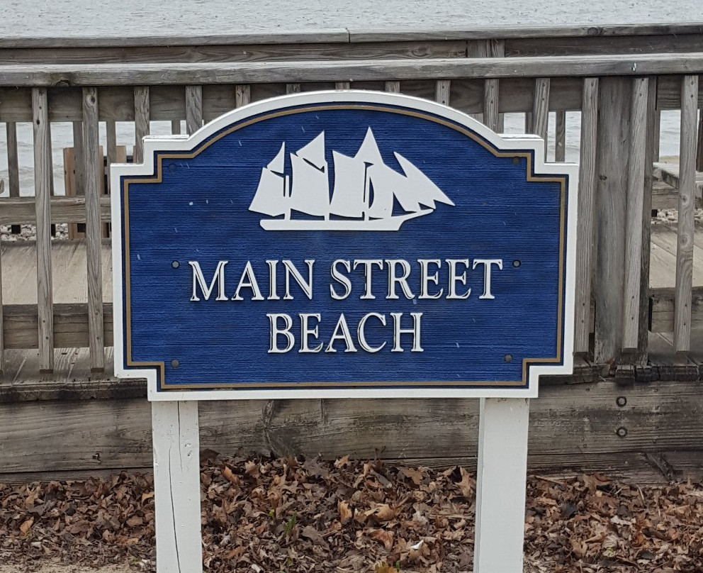 Main Street Beach景点图片