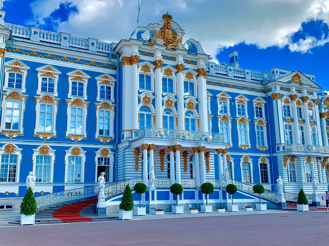 Familia Tours-圣彼得堡必去景点