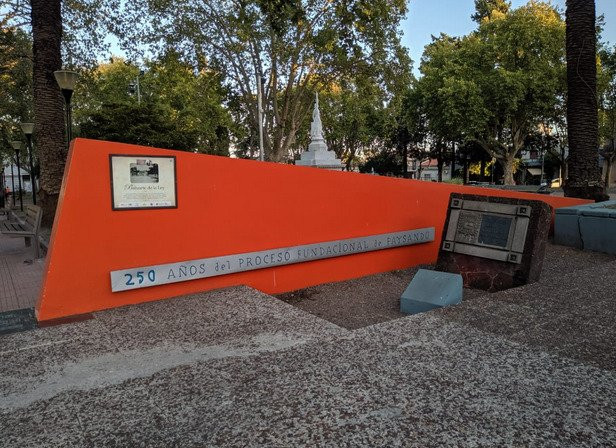 Plaza Constitucion-Paysandu必去景点
