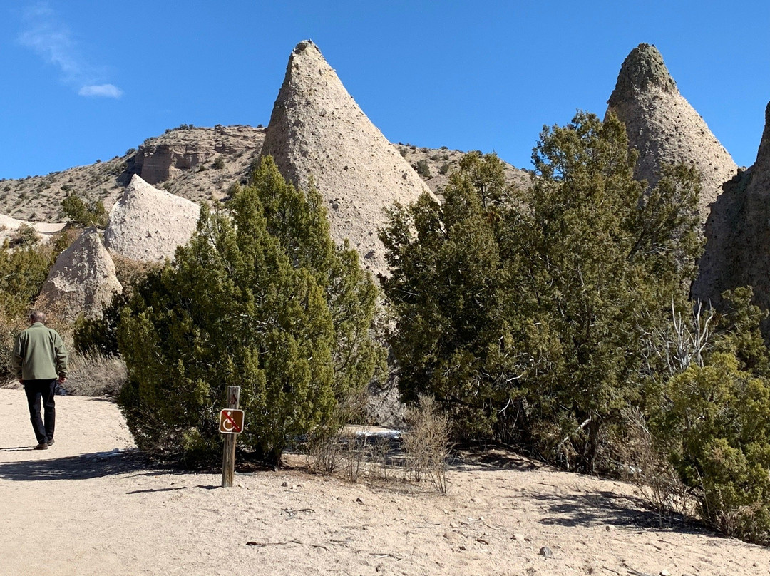 Cave Loop Trail景点图片