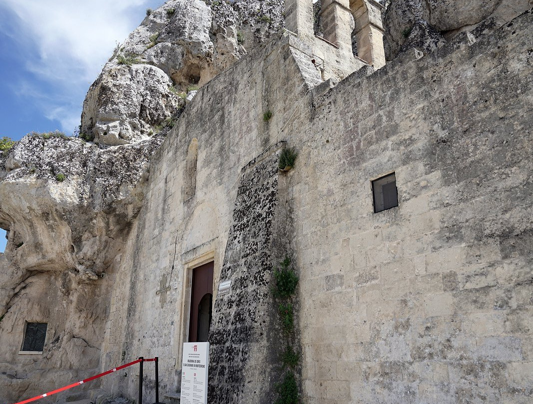 Church of Santa Maria de Idris景点图片