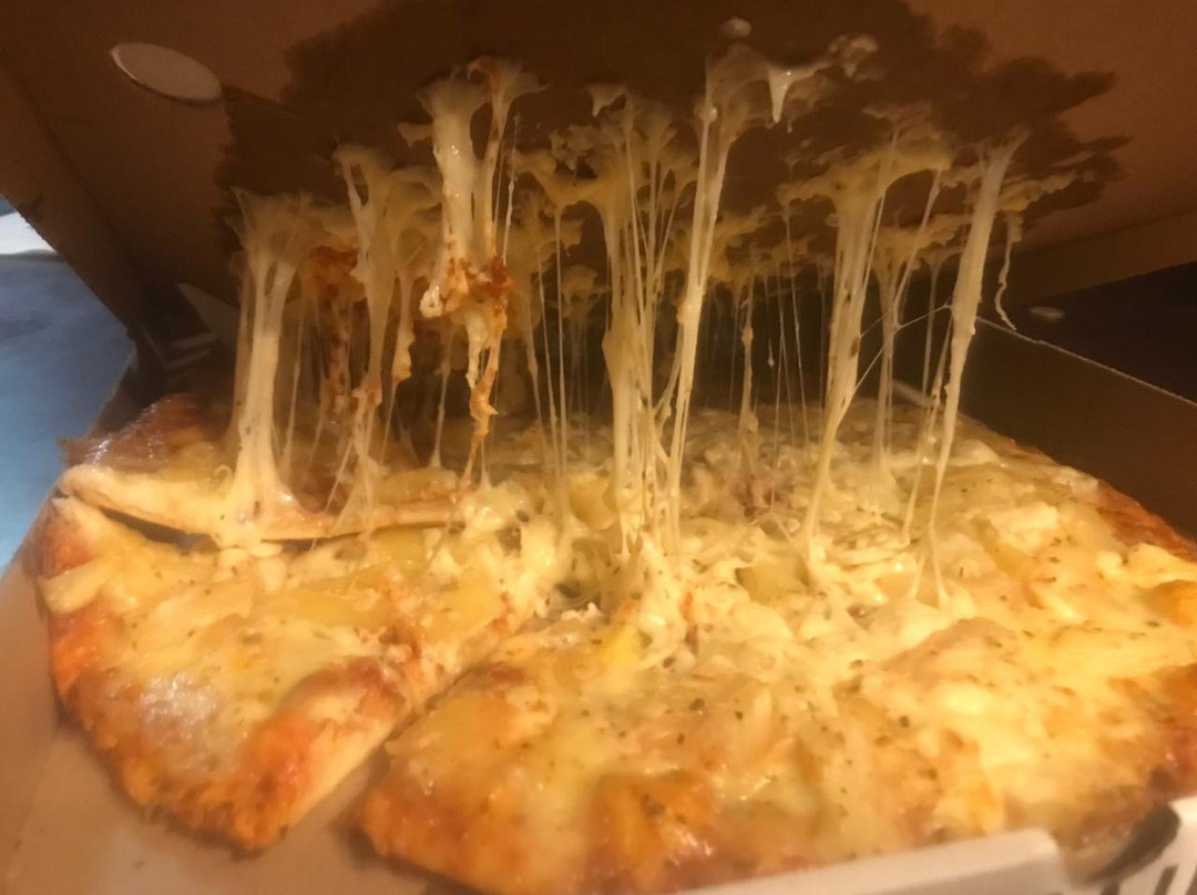 Debonairs Pizza