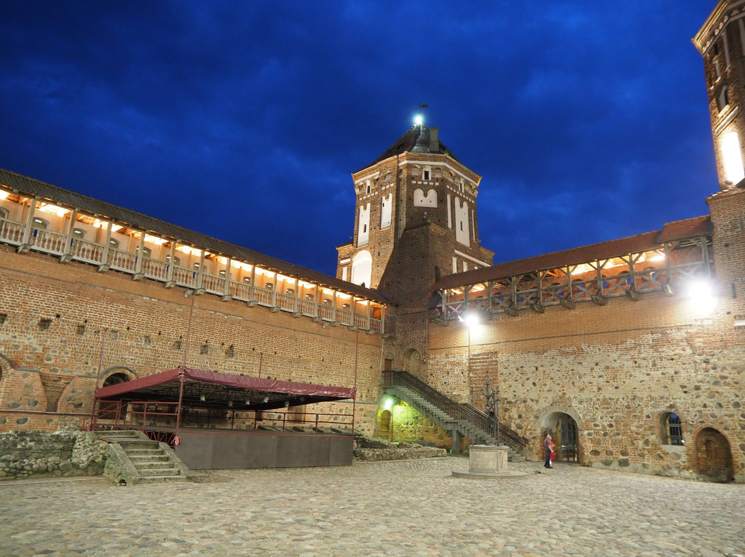 Mir Castle Hotel主图