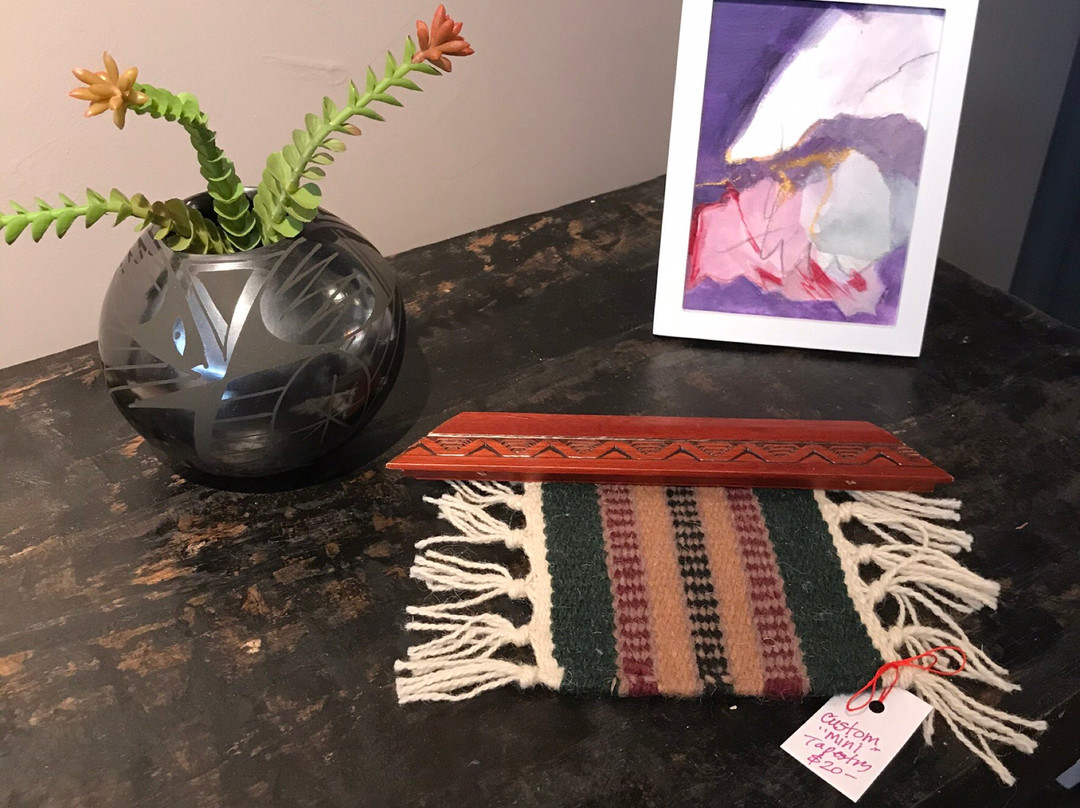 Michael Hodnett Art Gallery-Brenham必去景点