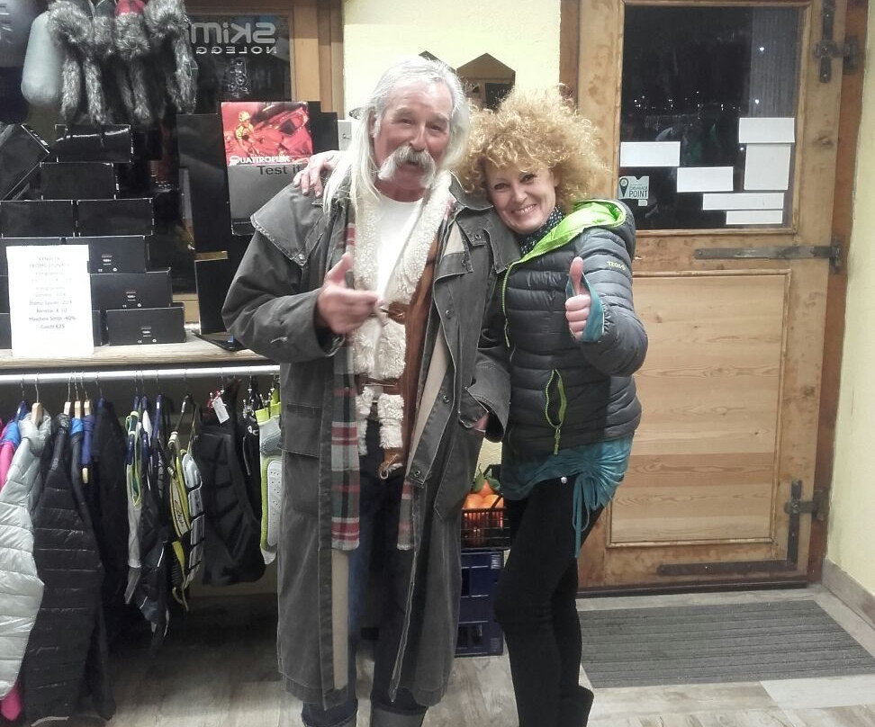 Defox2 - Ski -Snowboard-Bike Rental-利维尼奥必去景点